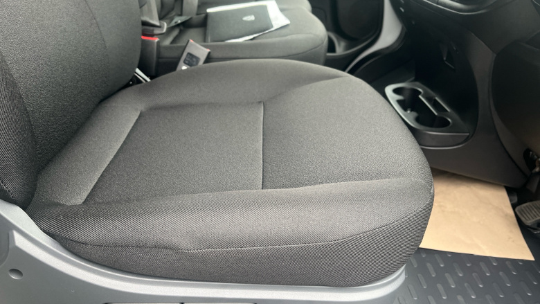 Peugeot Boxer 3500 Heavy L4 Diesel 2.2 BlueHDi 140 H2 Van Professional